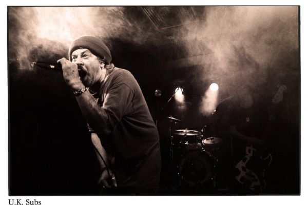 uksubs4A01C355-BC94-8740-8885-0F99B2829738.jpg