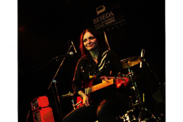 blanka-srumova-5A0C8AD62-72C9-D24C-F2A3-07379B4DF807.jpg