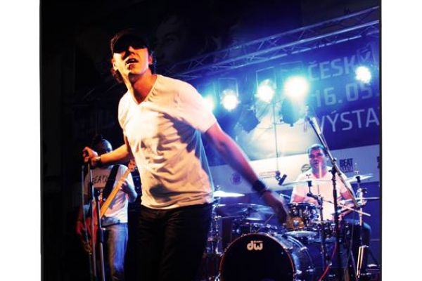 viktor-dyk-waw3589316E-9689-8253-5310-84A436820F3C.jpg